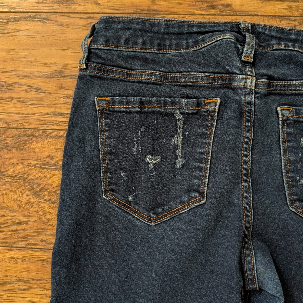 Old Navy Dark Wash‎ Ripped Skinny Jeans - Picture 10 of 13